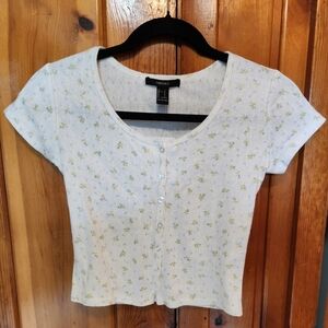 NWT Forever21 Cropped Floral Baby Tee